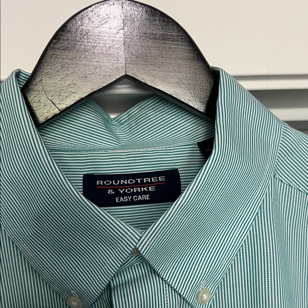 Roundtree & York Men's Teal Button-Up Shirt